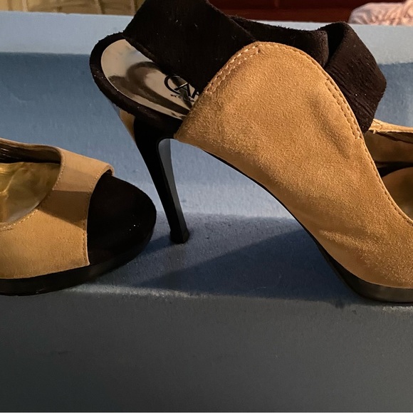 Shoes - Picture 10 of 13